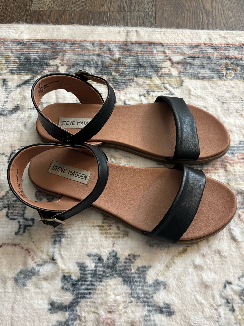 Steve Madden Daelyn Black Ankle-Strap Flat Sandals
